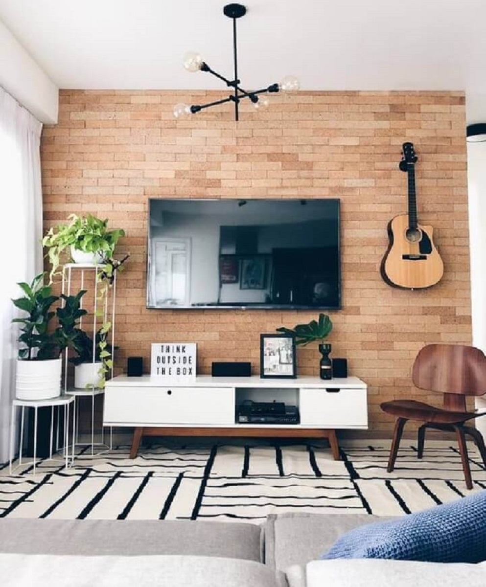 decoração de sala rústica com rack retrô branco decoração de sala rústica com rack retrô branco Foto Apartamento 203
